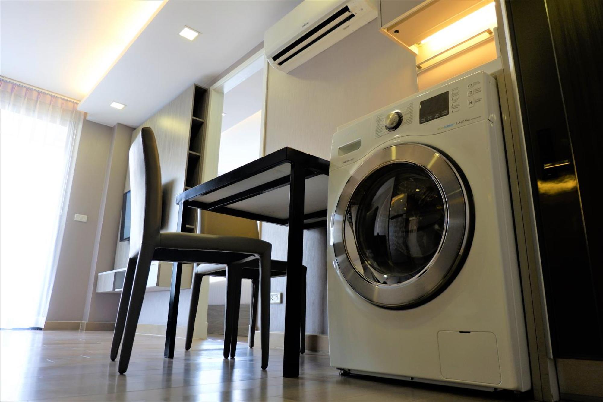 18 Residence Bangkok Esterno foto